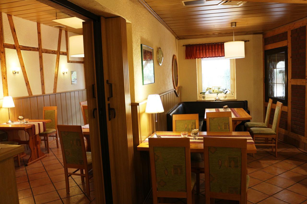 Wahrenholz Landgasthof Schoenecke מראה חיצוני תמונה